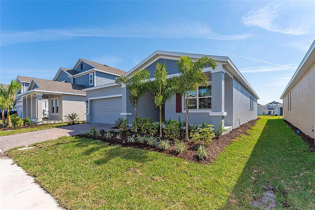 3 bed, 2.0 bath, 1550 sqft, $2,450 — Photo 3