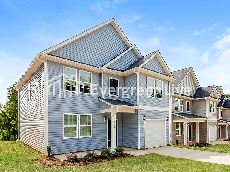 8537 Colgate Cir — Photo 1