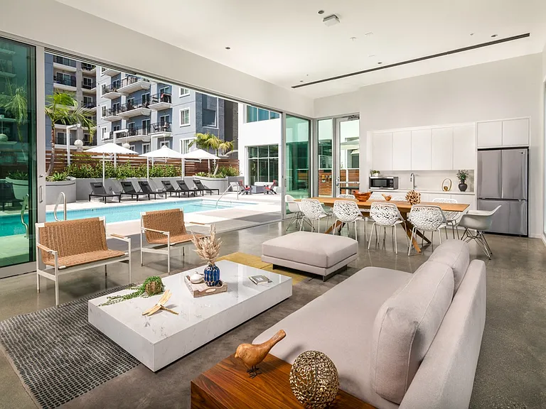 200 West Ocean