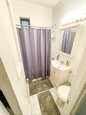 Rented by RealTegrity NY LLC | media 13