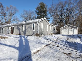 2814 Michael St, Wonder Lake, IL 60097