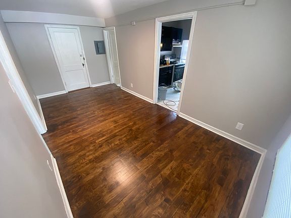 2nd image of 3031-35 Indianola Ave #3031-D