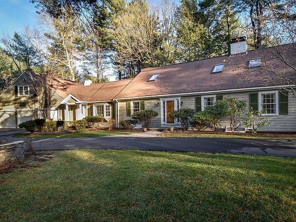 4th image of 9 Buttercup Ln