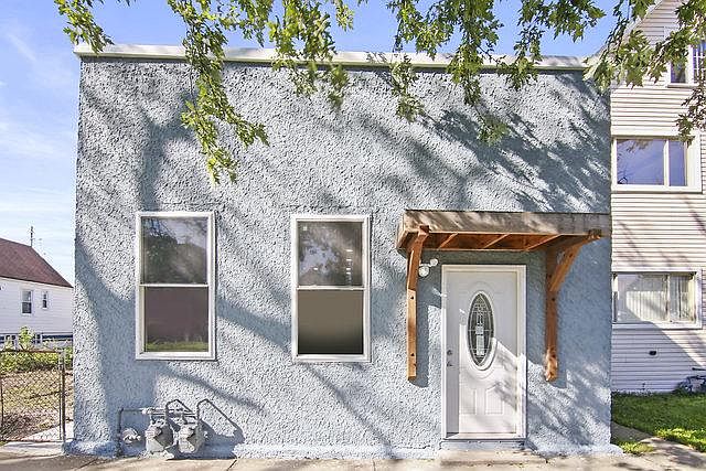 1st image of 3238 S 49th Ave