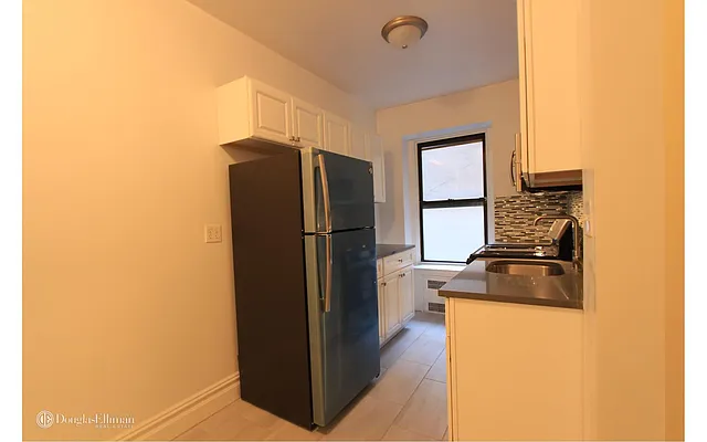 Rented by Douglas Elliman | media 3