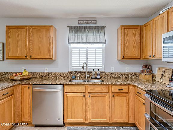 5th image of 3390 Deer Lakes Dr