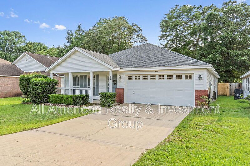 1st image of 989 Claeven Cir