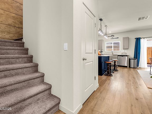 3rd image of 110 Explorer Ct
