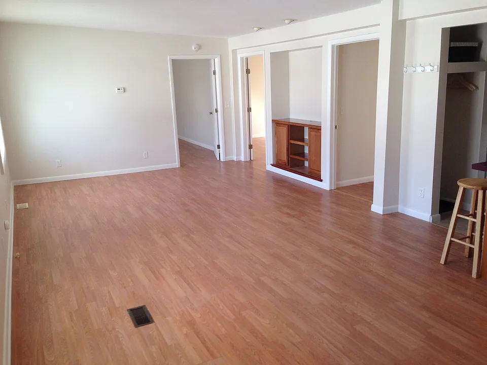 360 W Union St #201