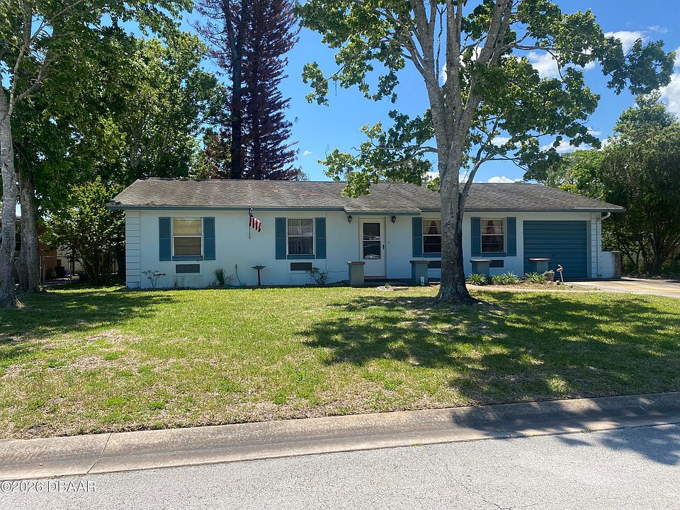 1st image of 67 Broadmoor Cir