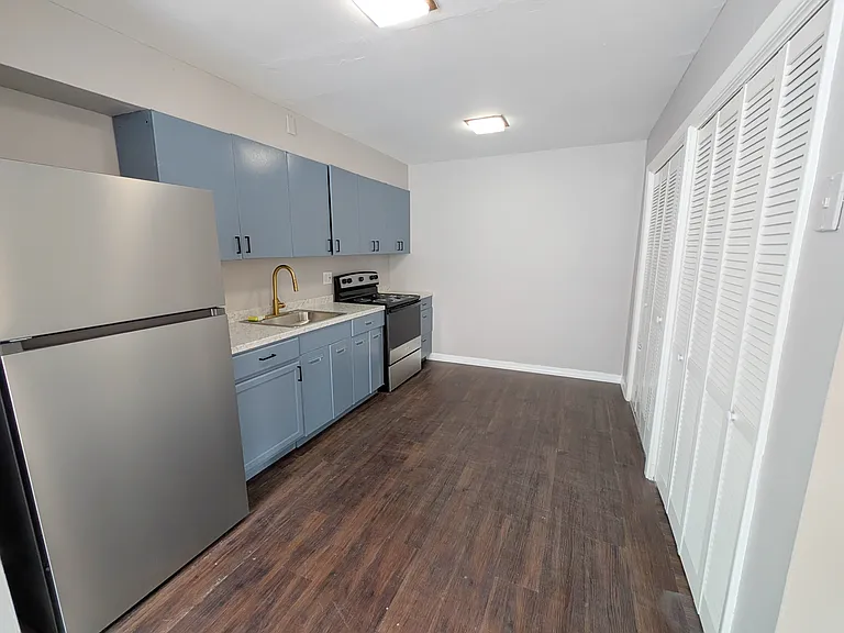110 Cromwell Pl #2 — Photo 1