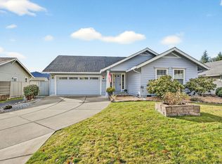 1247 Shafer Ln, Medford, OR 97501