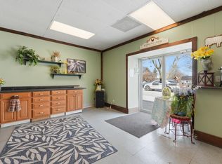 418 Defiance St, Howe, IN 46746