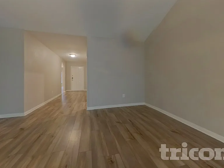 173 Bandana Cir — Photo 2