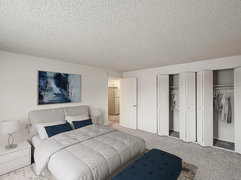 Hilton Village Apartment Homes — Photo 11
