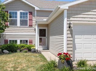 11863 Jonker Way, Holland, MI 49424