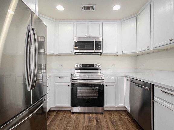 5th image of 809 Auzerais Ave Unit 437