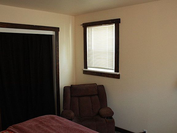 1st bedroom