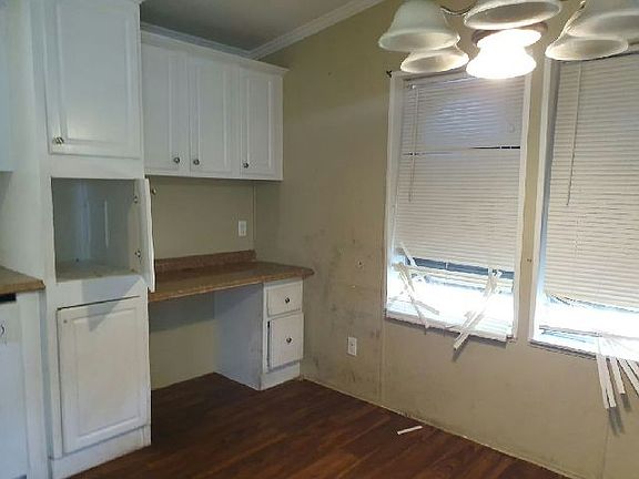 4th image of 7921 Hallmark Cir #4