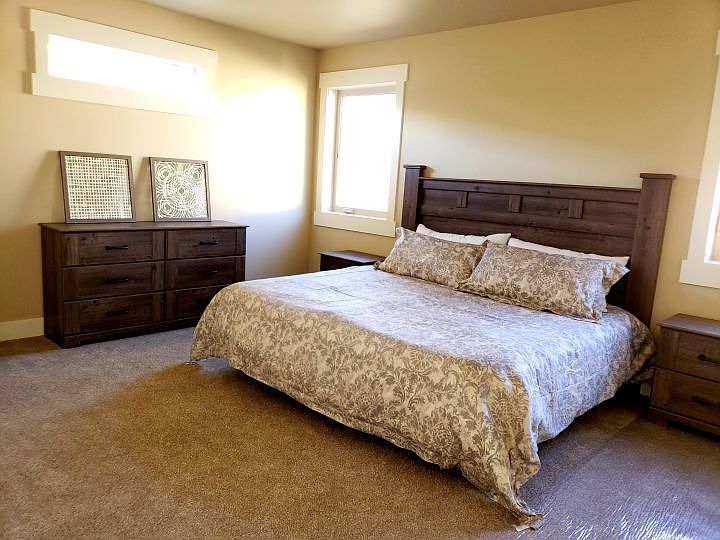 2nd image of 627 Camelback Dr Unit 3