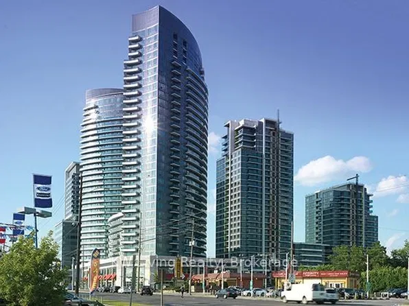 7161 Yonge St, Markham, ON