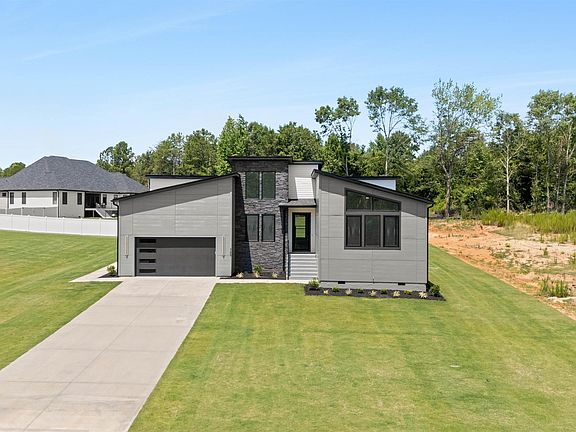 3rd image of 749 New South Ct