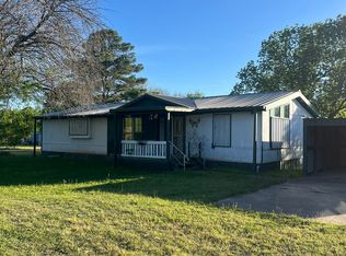 1379 N Vicha Rd, Axtell, TX 76624