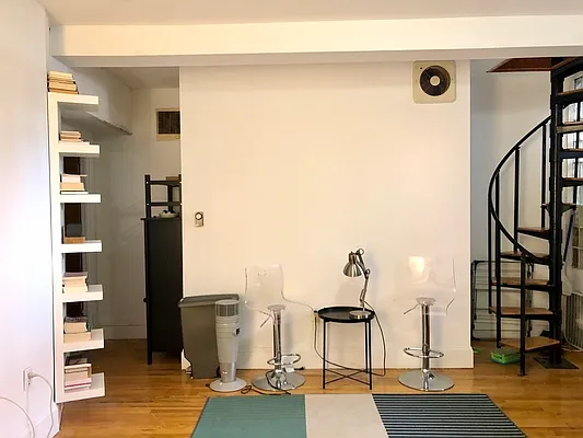 Rented by LJ Sloane Management | media 19