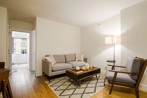 Rented by MNS | media 22