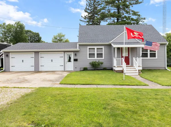 209 A St, Genoa, IL 60135