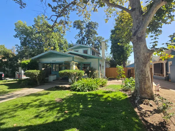 702 E Cambridge Ave, Fresno, CA 93704