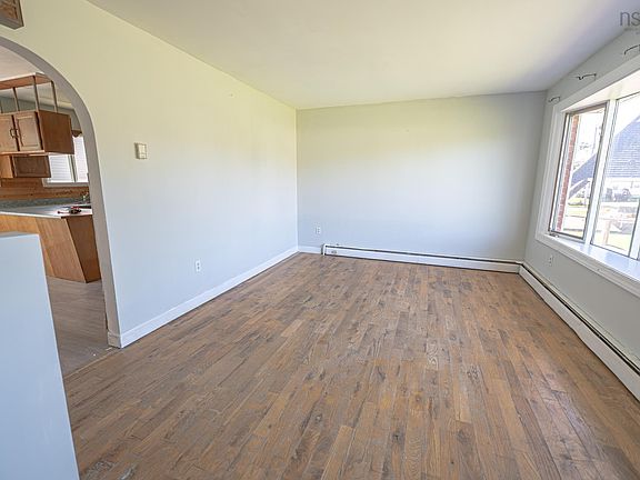 5th image of 100 Morris Rd