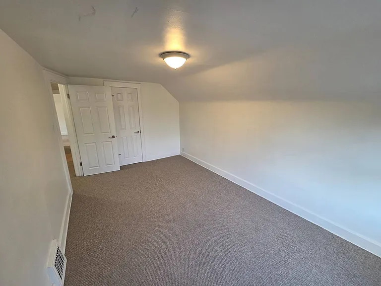 17424 Winslow Rd — Photo 69
