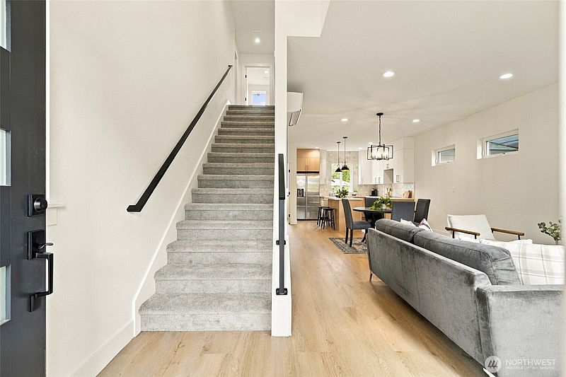 3rd image of 5513 Fleming Street #B
