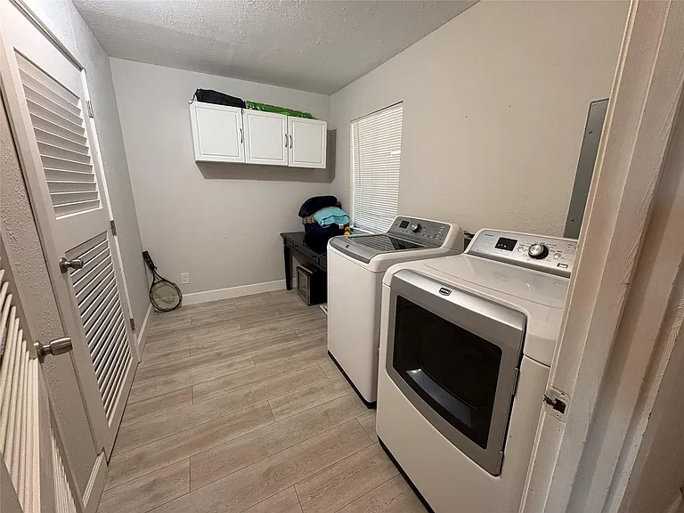 553 Demarett Dr — Photo 14