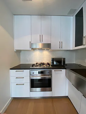 Rented by Compass | media 23