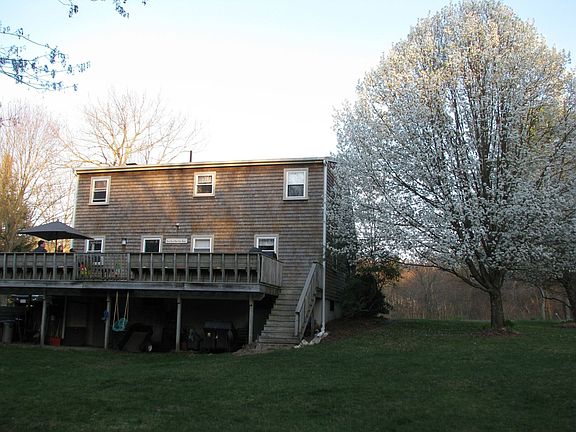 2nd image of 390 Myricks St
