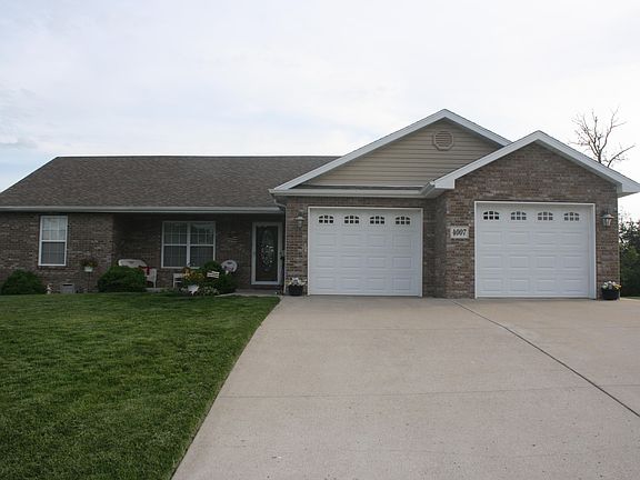 4th image of 4007 Southampton Dr