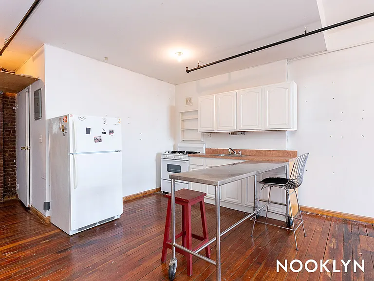27 Arion Pl #314 — Photo 6