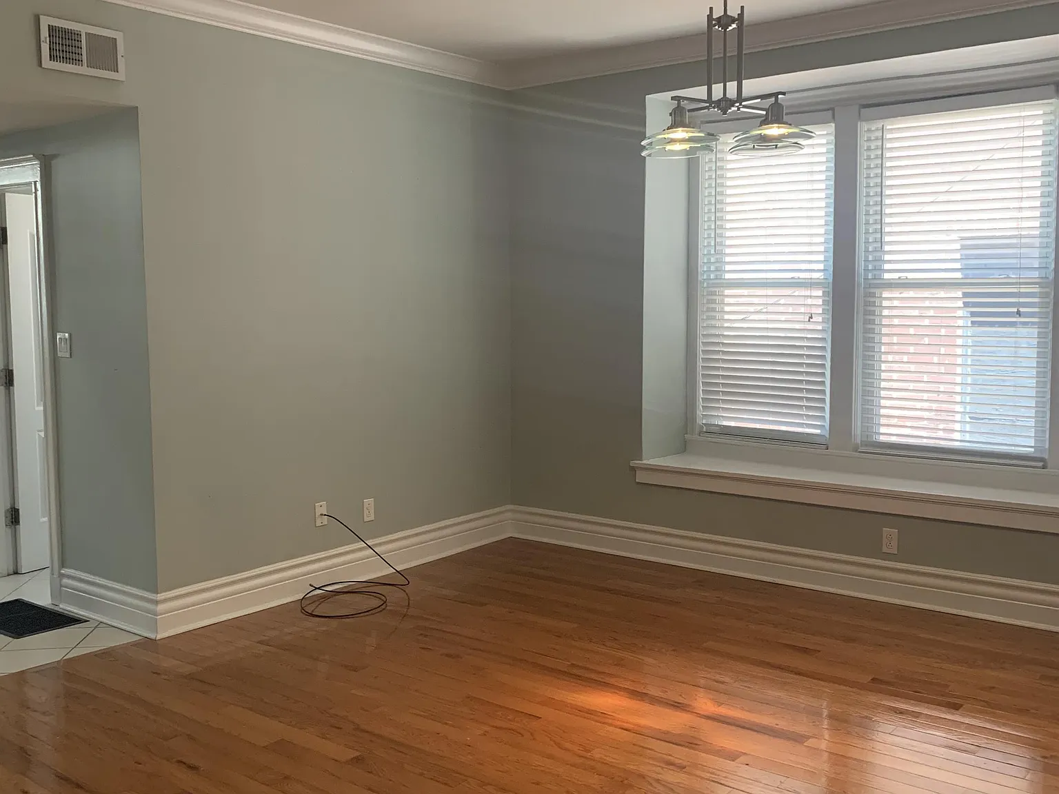 RIA Properties - 4947 3E — Photo 1