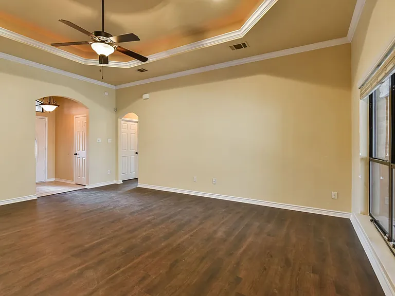 6905 Deorsam Loop — Photo 9