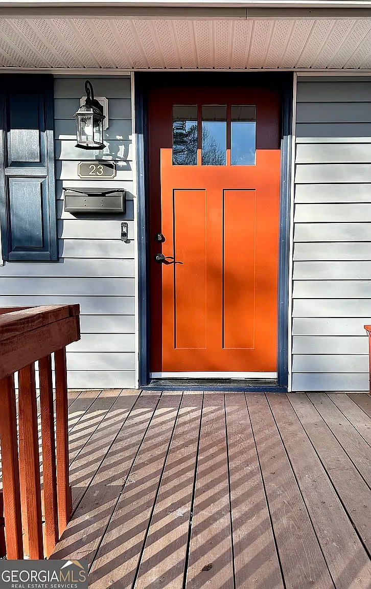 3 bed, 1400 sqft, $2,400 — Photo 3