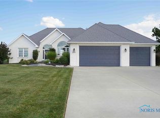 8379 Ash Ridge Ln, Findlay, OH 45840
