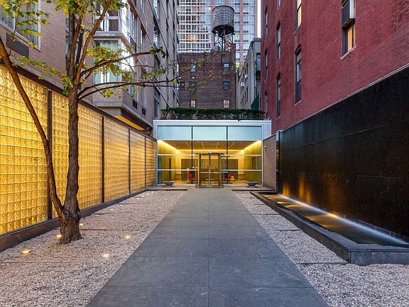 5th image of 777 6th Ave APT 4A