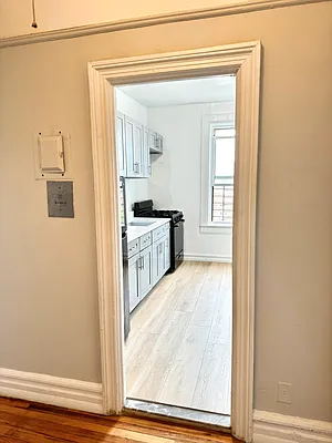 Rented by Chana Ofek, LREB | media 2