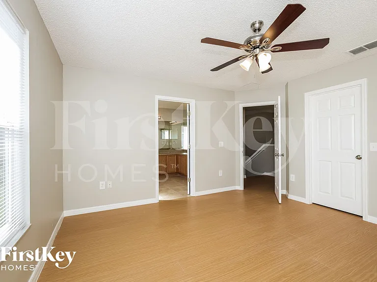 639 Linnet Ct — Photo 8