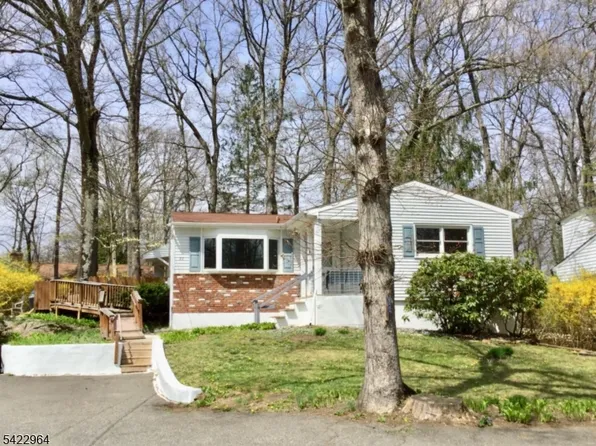 22 Homestead Rd, Jefferson Twp., NJ 07849