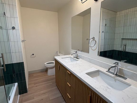 5th image of 1411 N Fuller Ave APT 102