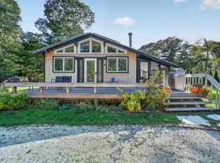 67 Lagoon Ave, Tisbury, MA 02568