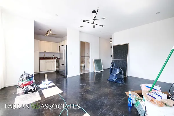 Rented by Farran & Associates | media 41